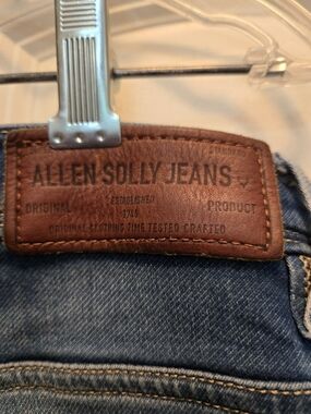 Mens Allen Solly Jeans Blue Denim with Brown Leather Patch Size 34